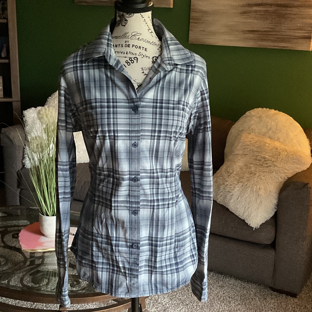 Duluth Trading Co Navy and Gray Plaid Shirt, Size S